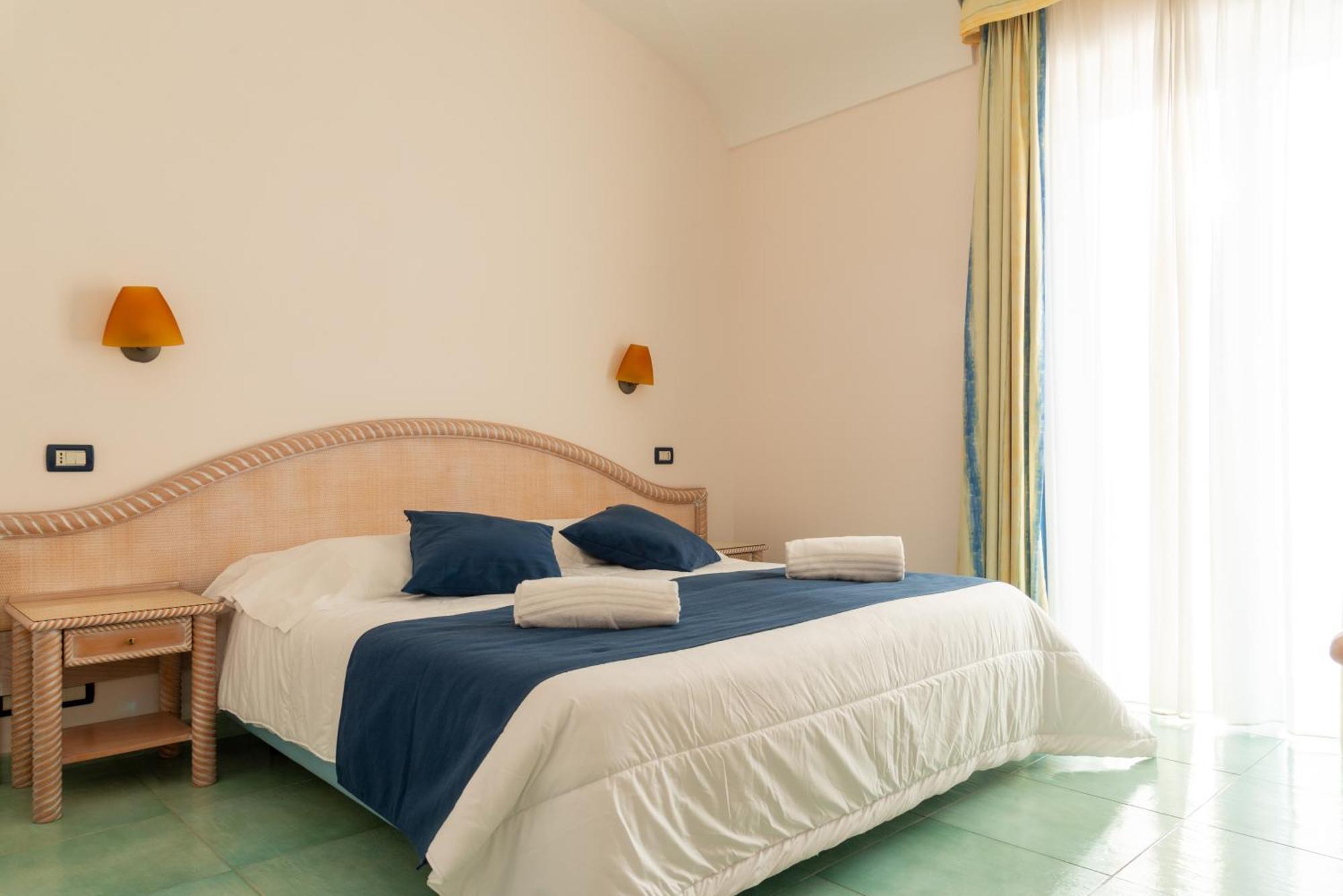 Hotel Albatros Forio  Екстер'єр фото
