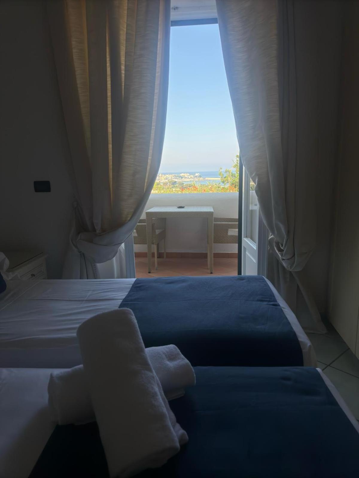 Hotel Albatros Forio  Екстер'єр фото