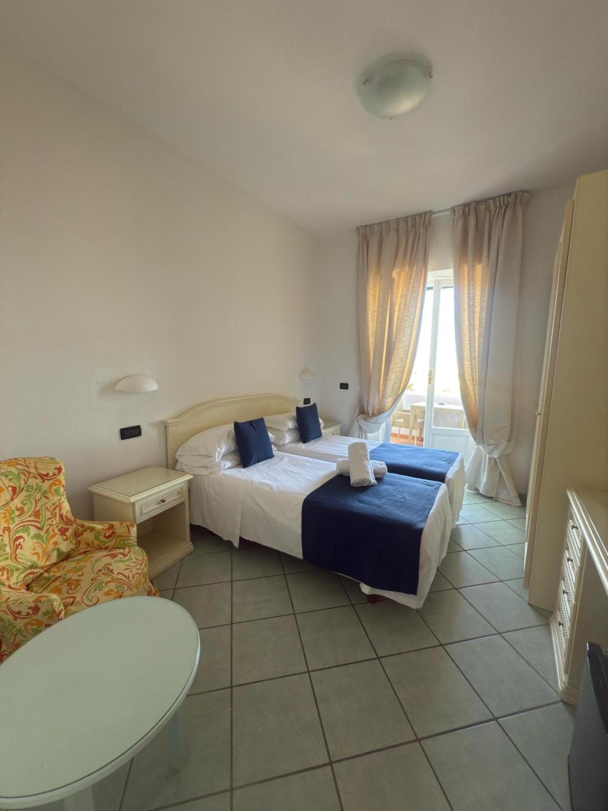Hotel Albatros Forio  Екстер'єр фото